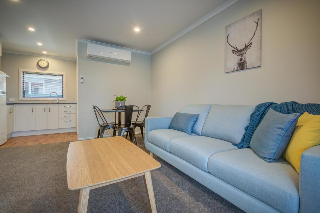 Dusky Motels Te Anau Esterno foto